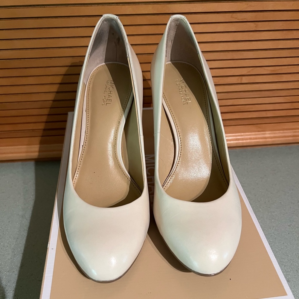 Michael Kors Pumps